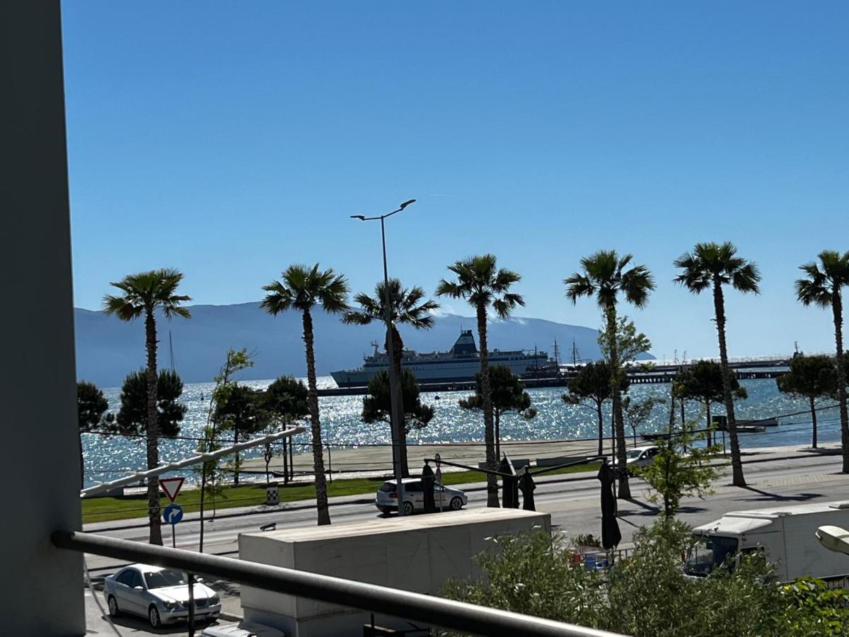 Appartamento Laura con vista Lungomare Vlorë Esterno foto