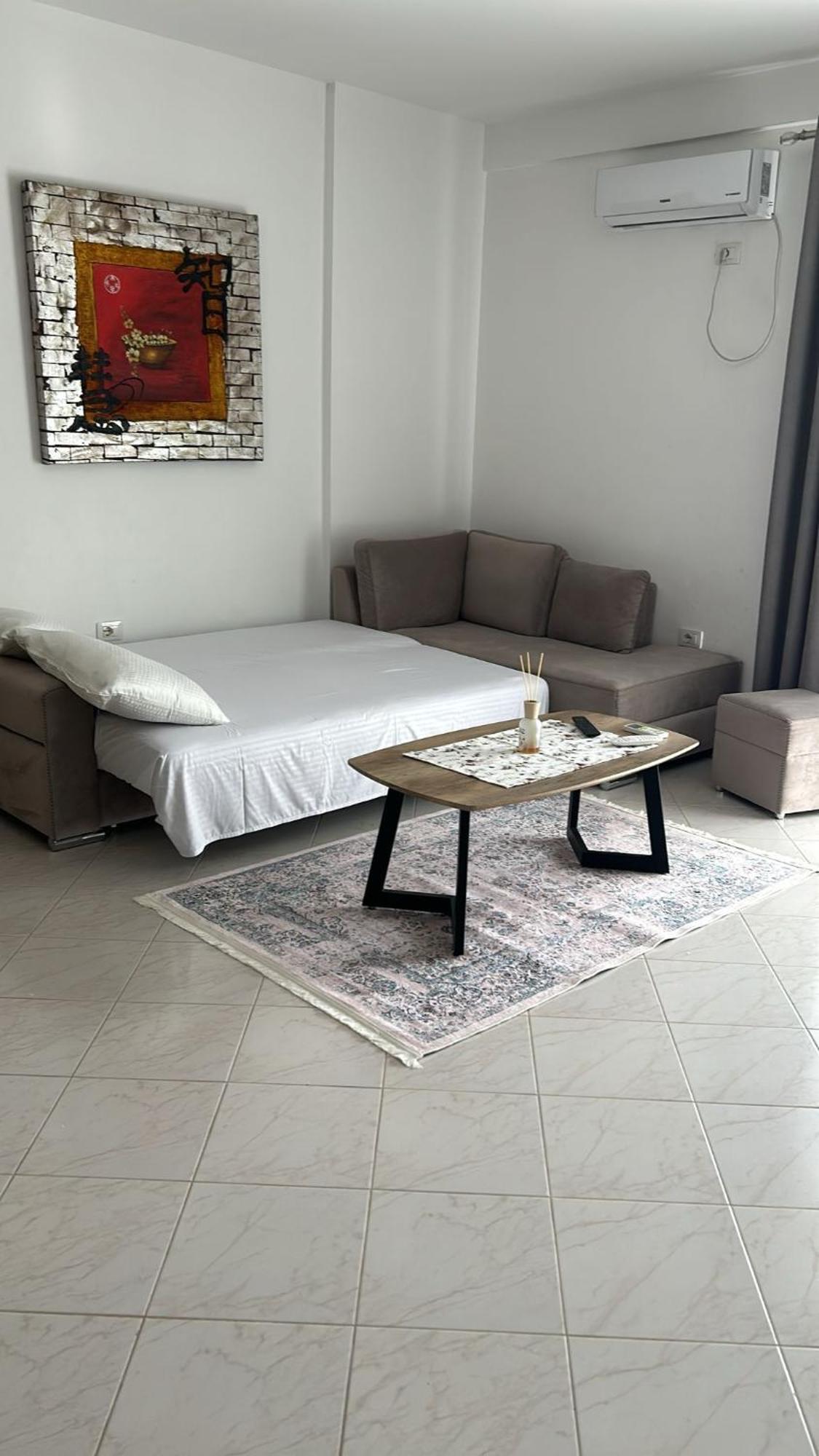 Appartamento Laura con vista Lungomare Vlorë Esterno foto